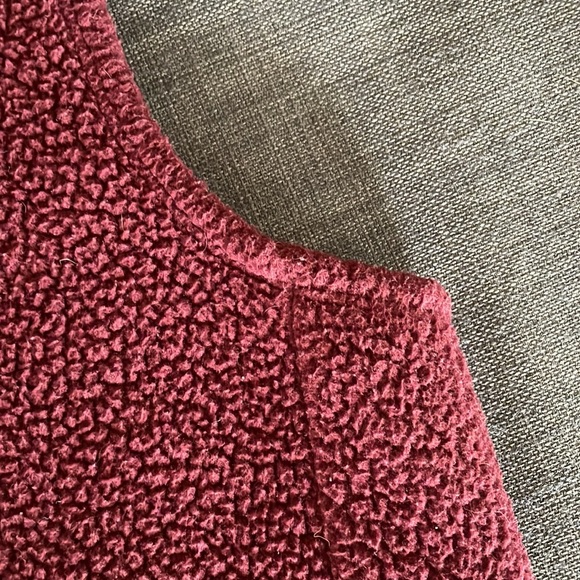 Oiselle AT fleece vest (L) - Picture 5 of 8